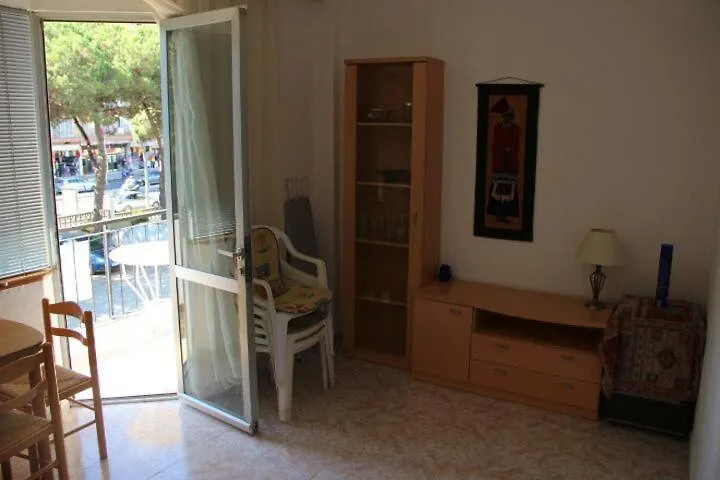 Tres Palmeras Apartment Lloret de Mar